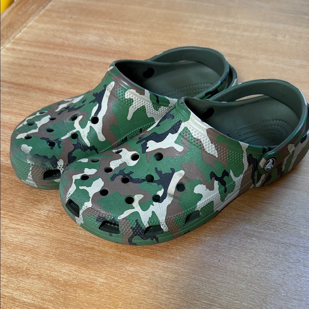 Camouflage Crocs